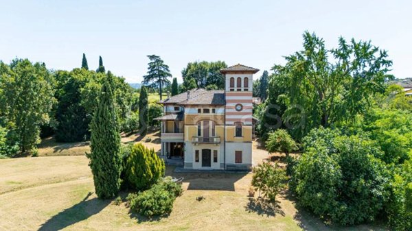casa indipendente in vendita a Casalgrande in zona Sant'Antonino