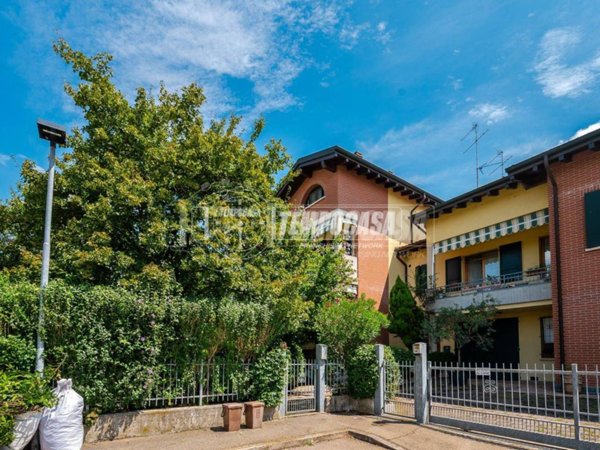 appartamento in vendita a Casalgrande in zona Salvaterra