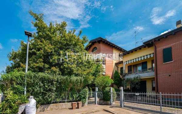 appartamento in vendita a Casalgrande in zona Salvaterra