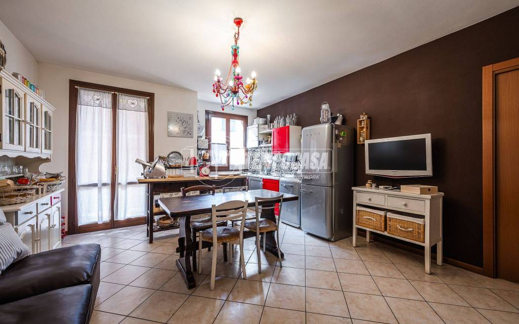 appartamento in vendita a Casalgrande in zona Dinazzano