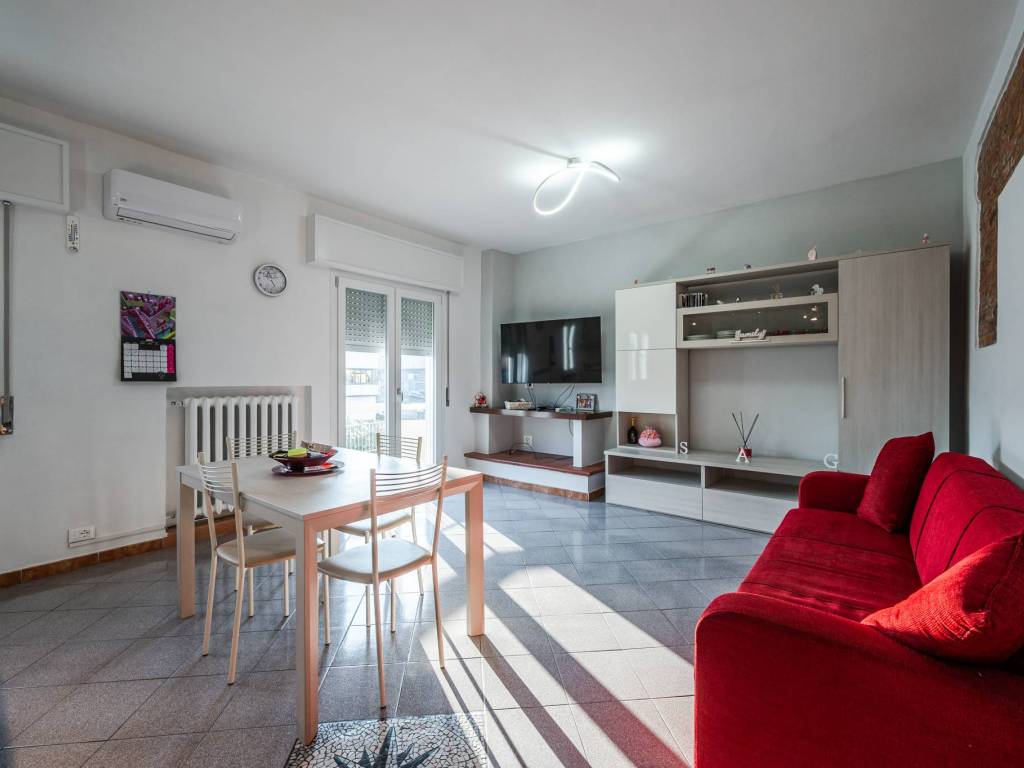 appartamento in vendita a Casalgrande in zona Sant'Antonino