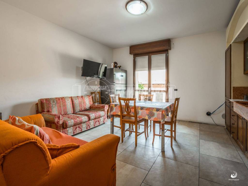 appartamento in vendita a Casalgrande in zona Veggia