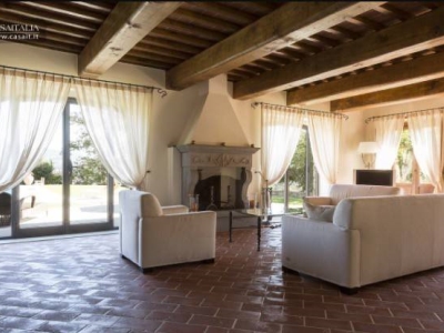 casa indipendente in vendita a Casalgrande in zona Villalunga