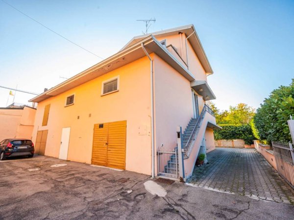 appartamento in vendita a Casalgrande in zona Veggia