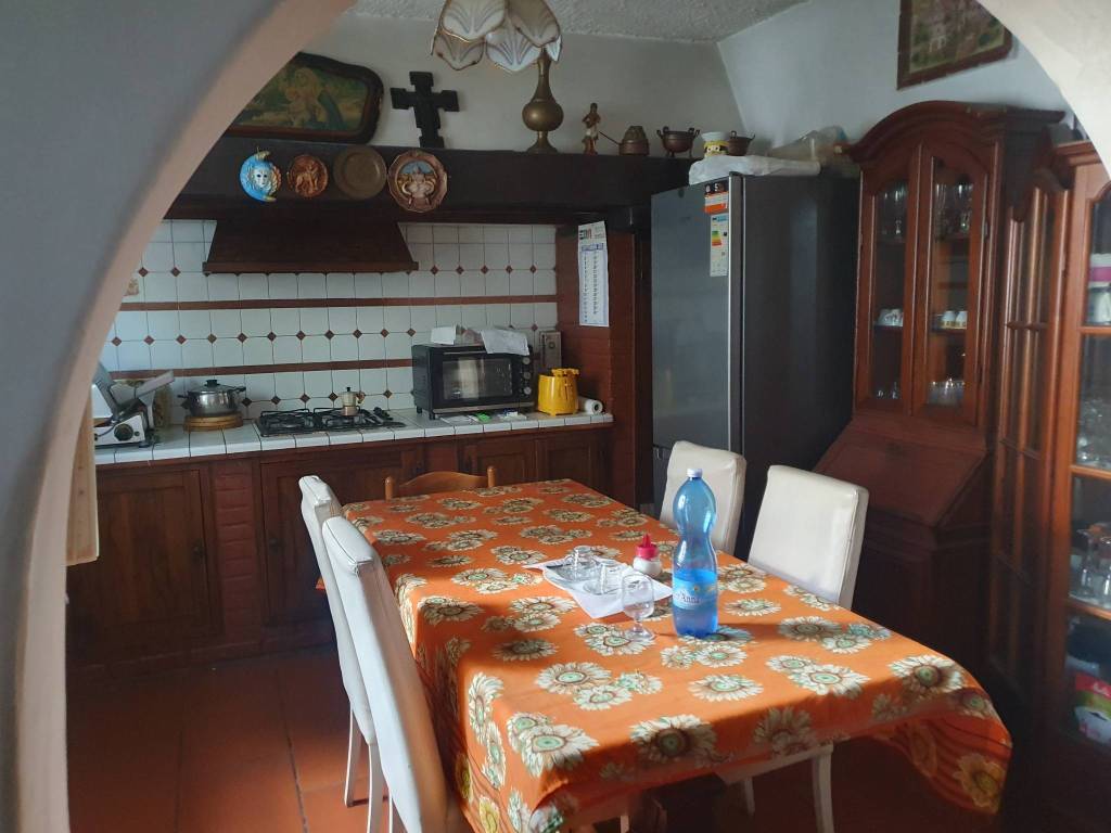casa indipendente in vendita a Casalgrande in zona Villalunga