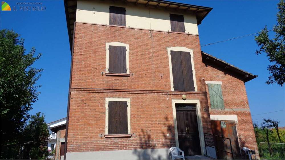 casa indipendente in vendita a Casalgrande