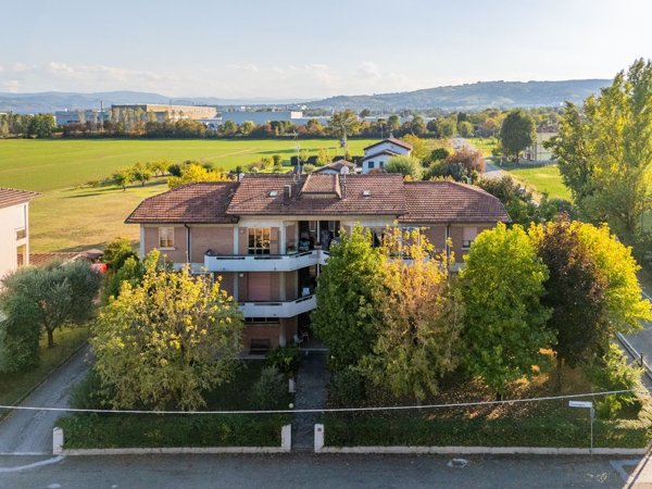 appartamento in vendita a Casalgrande in zona Salvaterra