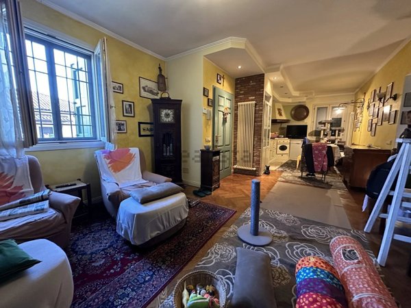 casa indipendente in vendita a Casalgrande in zona Dinazzano