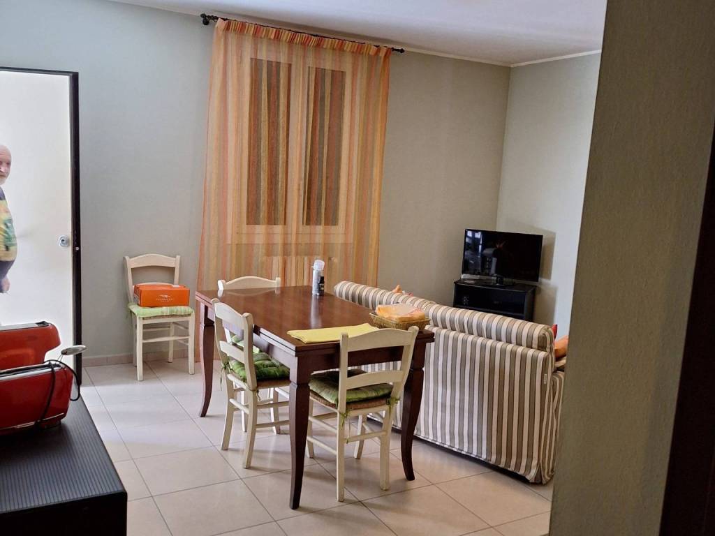 appartamento in vendita a Casalgrande in zona Veggia