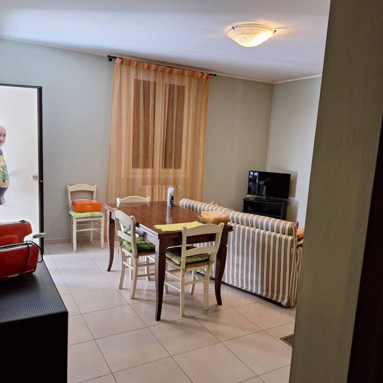 appartamento in vendita a Casalgrande in zona Veggia