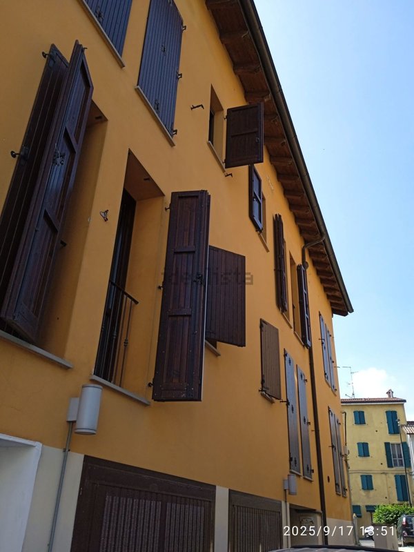 appartamento in vendita a Casalgrande in zona Veggia