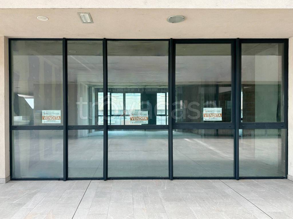 negozio in vendita a Casalgrande