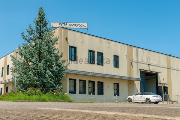 capannone in vendita a Casalgrande