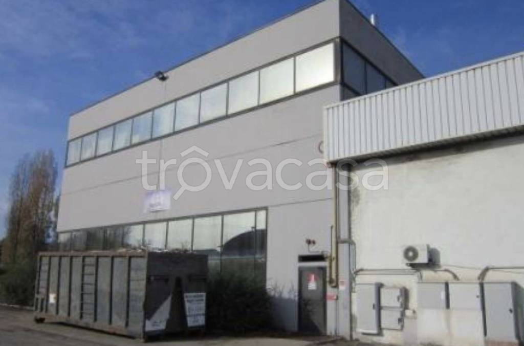 ufficio in vendita a Casalgrande in zona Sant'Antonino