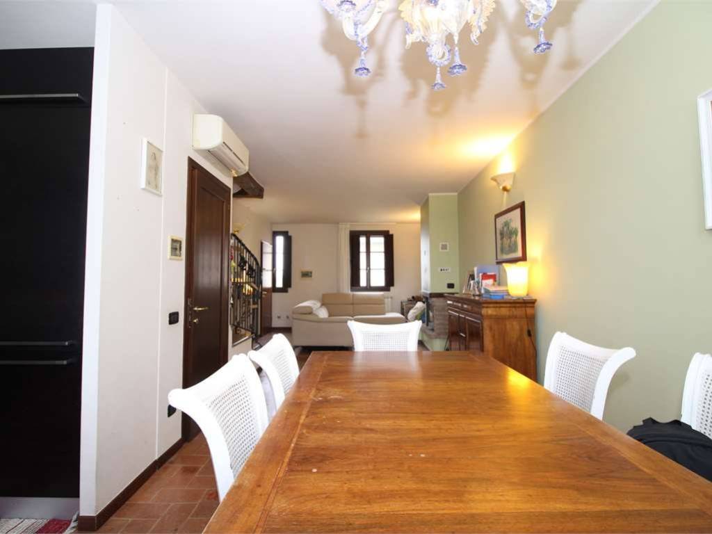 appartamento in vendita a Casalgrande in zona Dinazzano