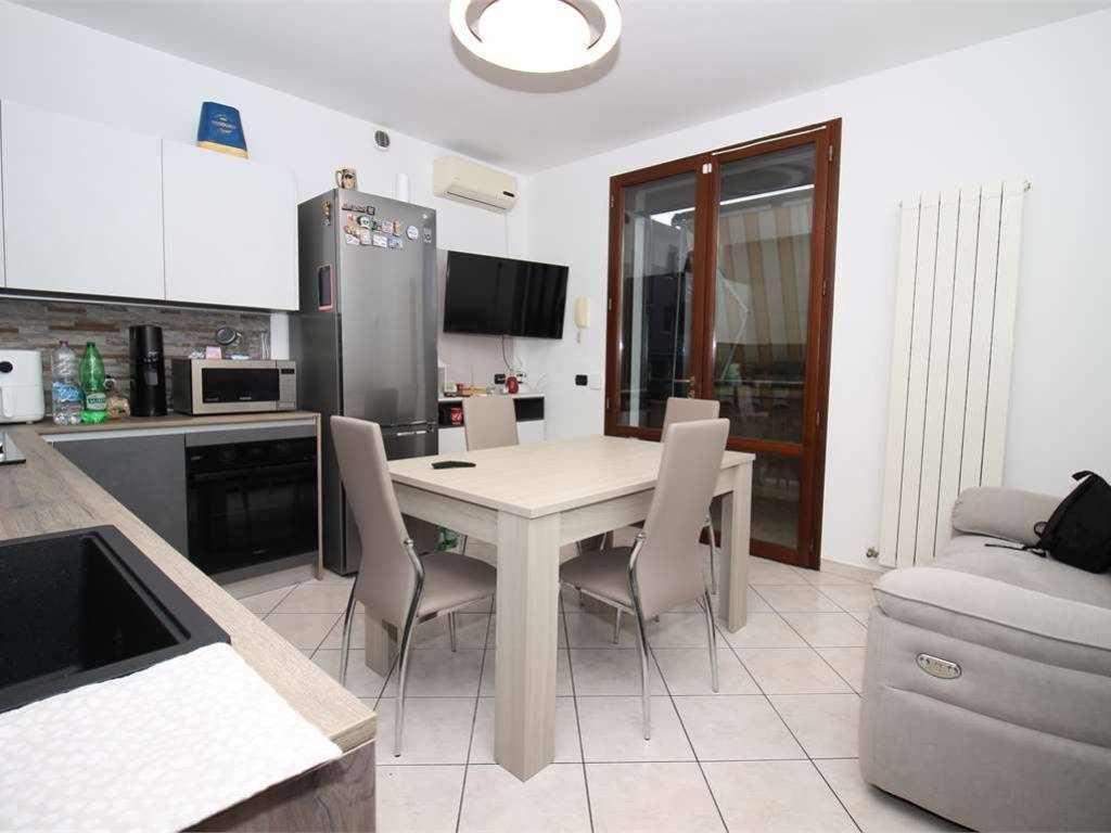 appartamento in vendita a Casalgrande in zona Salvaterra