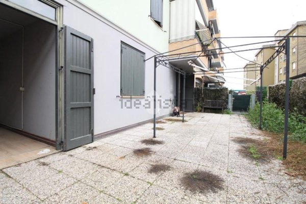 appartamento in vendita a Casalgrande in zona Salvaterra