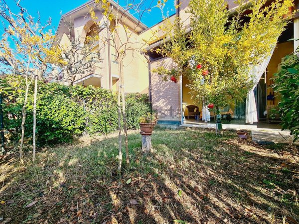 appartamento in vendita a Casalgrande in zona Salvaterra