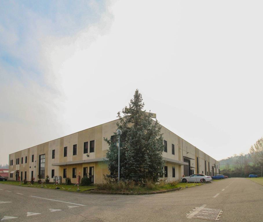 locale commerciale in vendita a Casalgrande