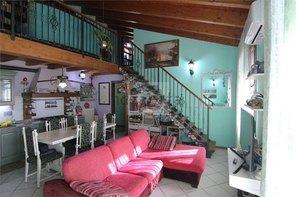 appartamento in vendita a Casalgrande in zona Salvaterra