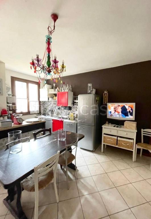 appartamento in vendita a Casalgrande in zona Dinazzano