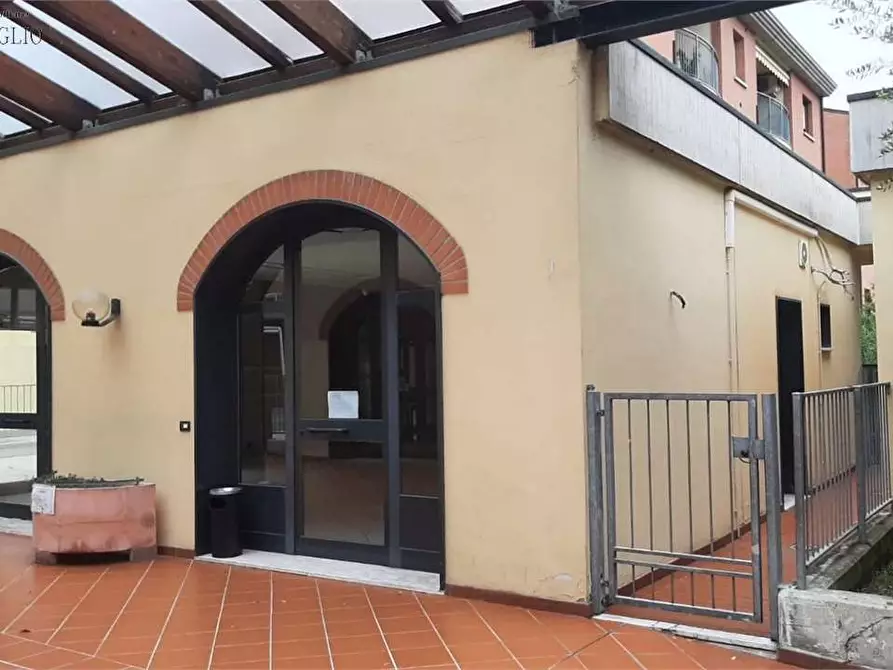 negozio in vendita a Casalgrande