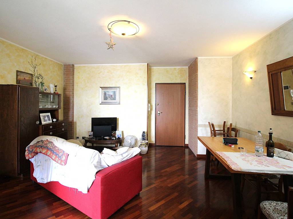 appartamento in vendita a Casalgrande in zona Salvaterra