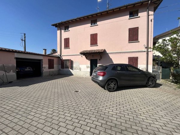 casa indipendente in vendita a Casalgrande