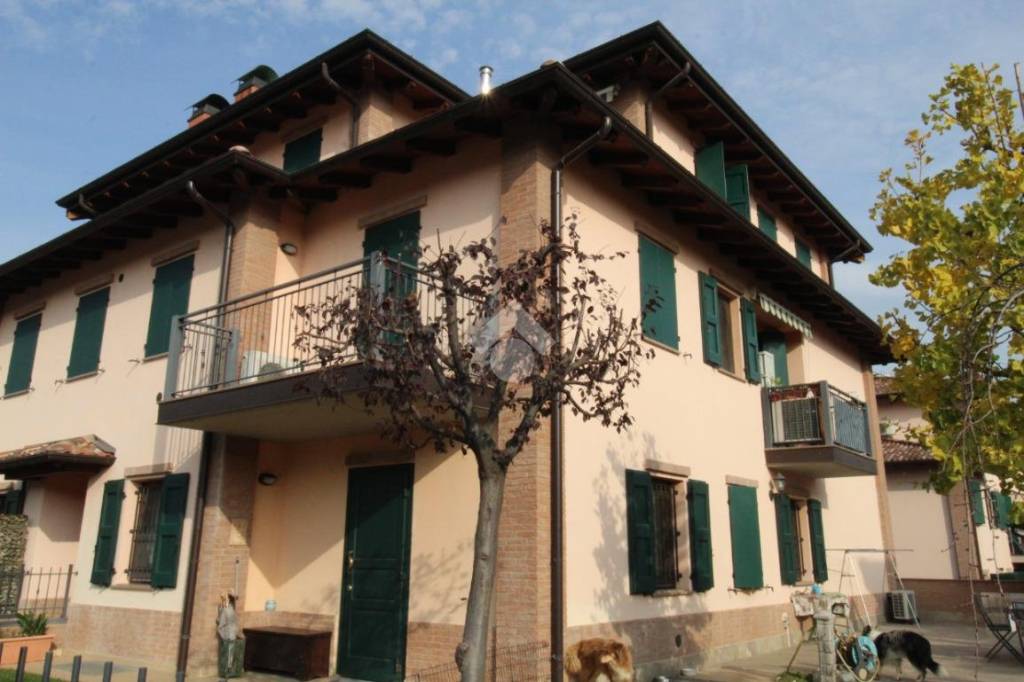 appartamento in vendita a Casalgrande in zona Dinazzano