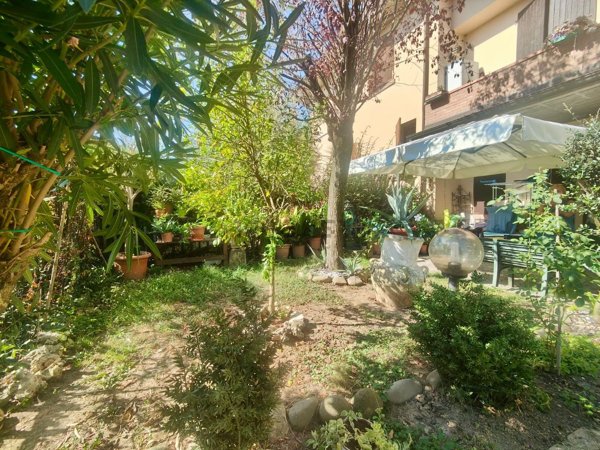 casa indipendente in vendita a Casalgrande