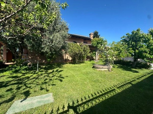 casa indipendente in vendita a Casalgrande