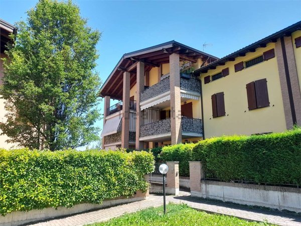appartamento in vendita a Casalgrande in zona Dinazzano
