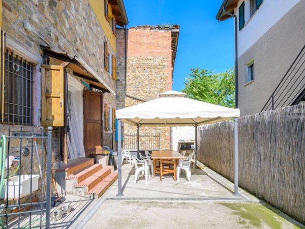 casa indipendente in vendita a Casalgrande in zona Villalunga
