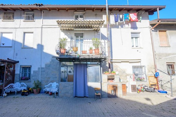 casa indipendente in vendita a Casalgrande in zona Villalunga
