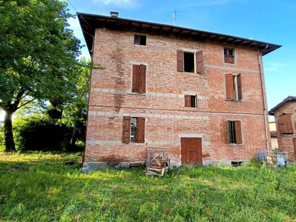 casa indipendente in vendita a Casalgrande
