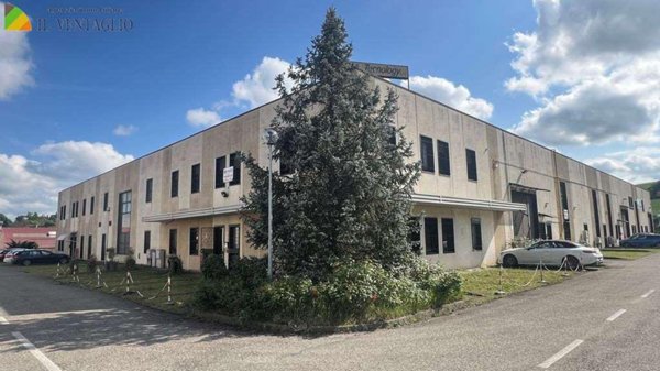 negozio in vendita a Casalgrande