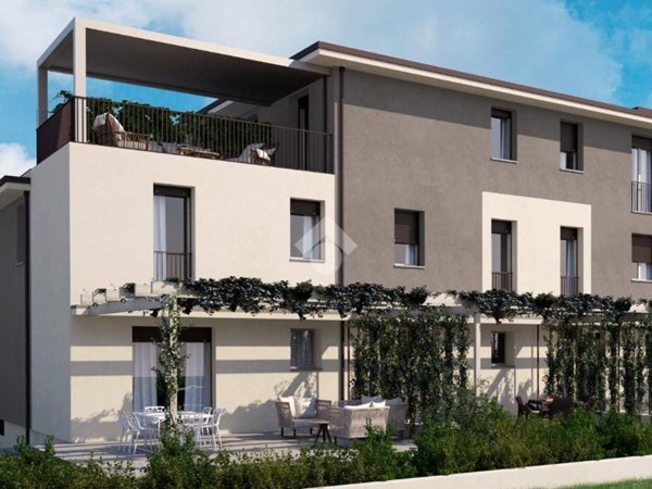 quadrivano in vendita a Casalgrande in zona Veggia