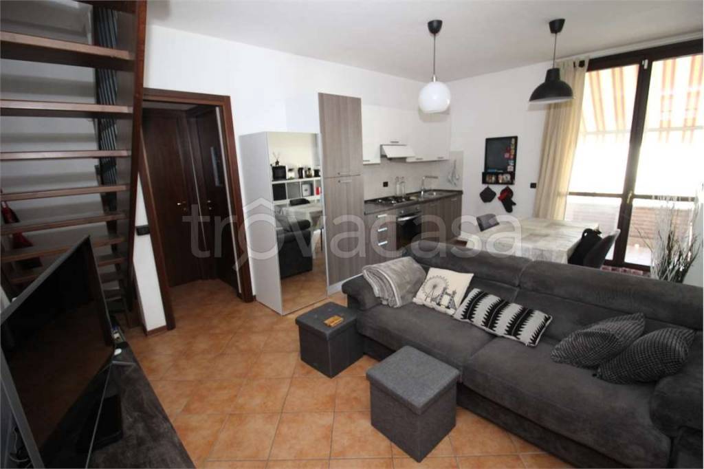 appartamento in vendita a Casalgrande in zona Villalunga