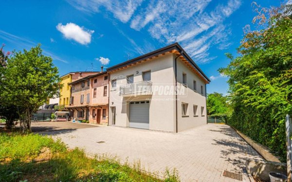 casa indipendente in vendita a Casalgrande