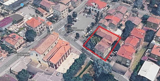 intera palazzina in vendita a Casalgrande in zona Salvaterra