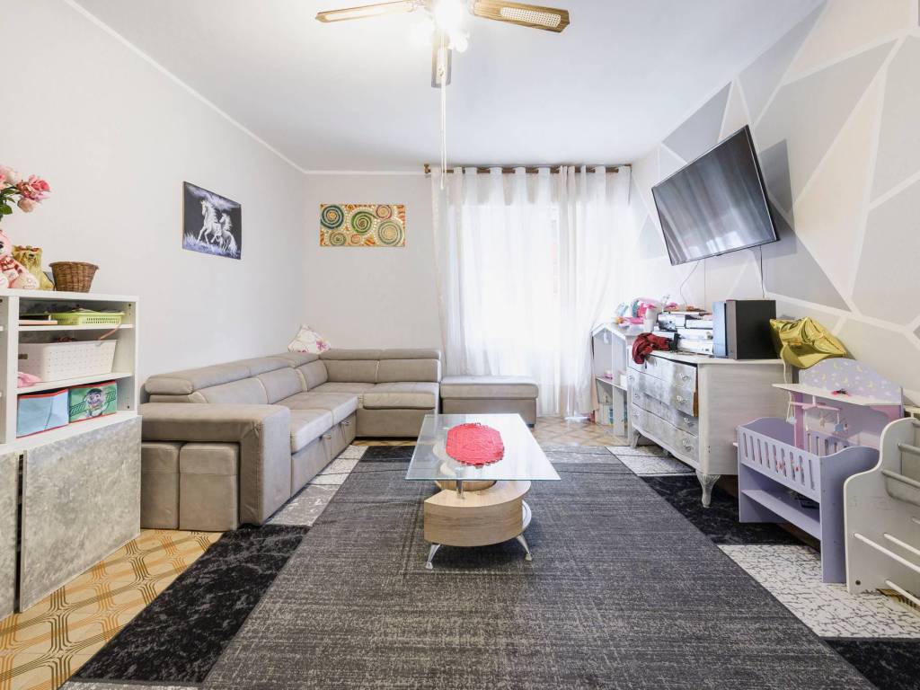 appartamento in vendita a Casalgrande in zona Villalunga