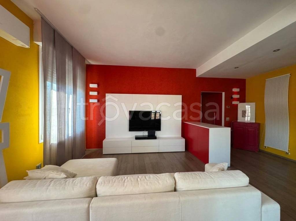 appartamento in vendita a Casalgrande in zona Sant'Antonino
