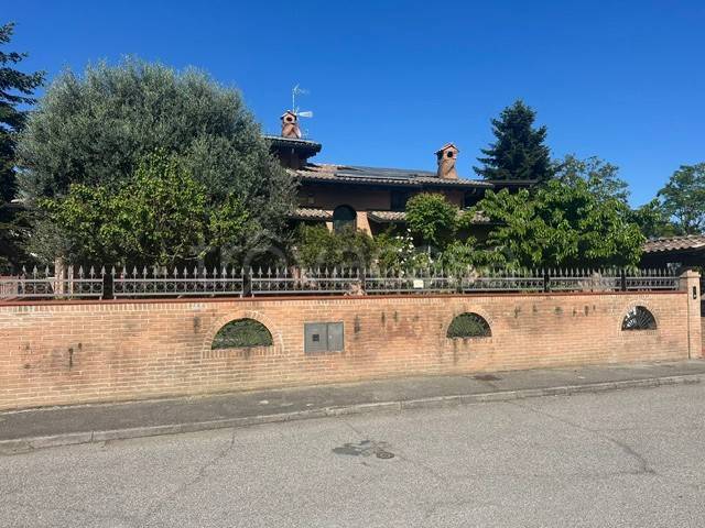 casa indipendente in vendita a Casalgrande
