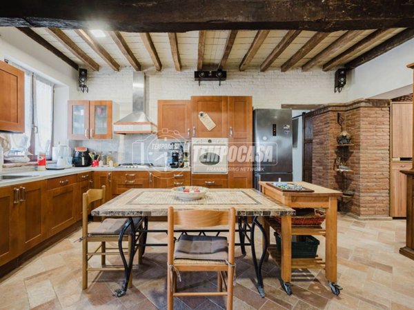 casa indipendente in vendita a Casalgrande in zona Salvaterra