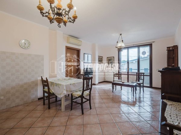 appartamento in vendita a Casalgrande in zona Salvaterra