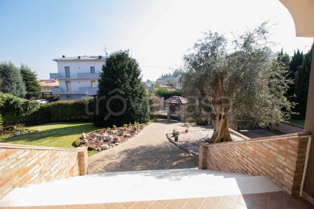 casa indipendente in vendita a Casalgrande