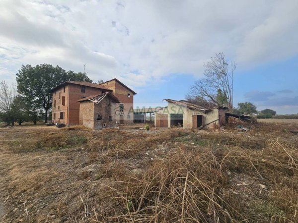 casa indipendente in vendita a Casalgrande