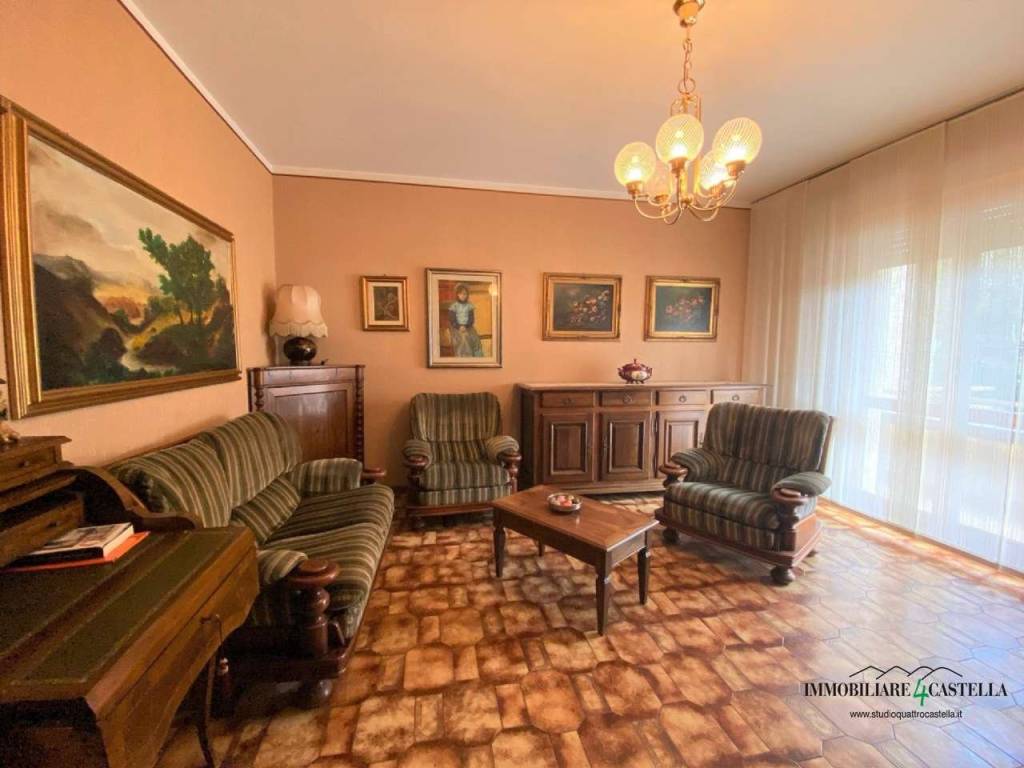 casa indipendente in vendita a Casina