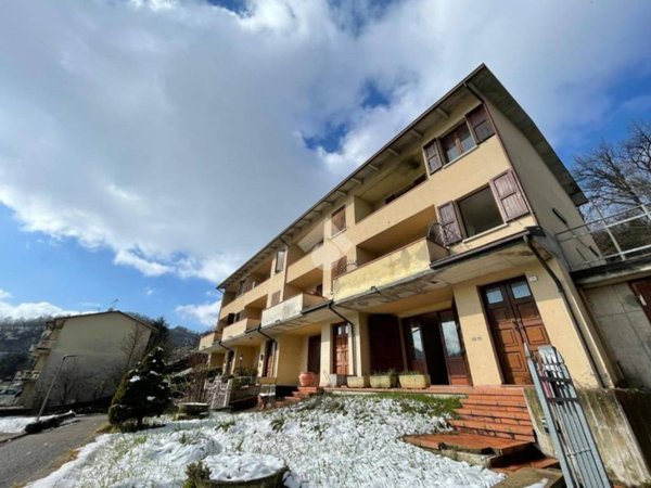 casa indipendente in vendita a Casina in zona Bocco