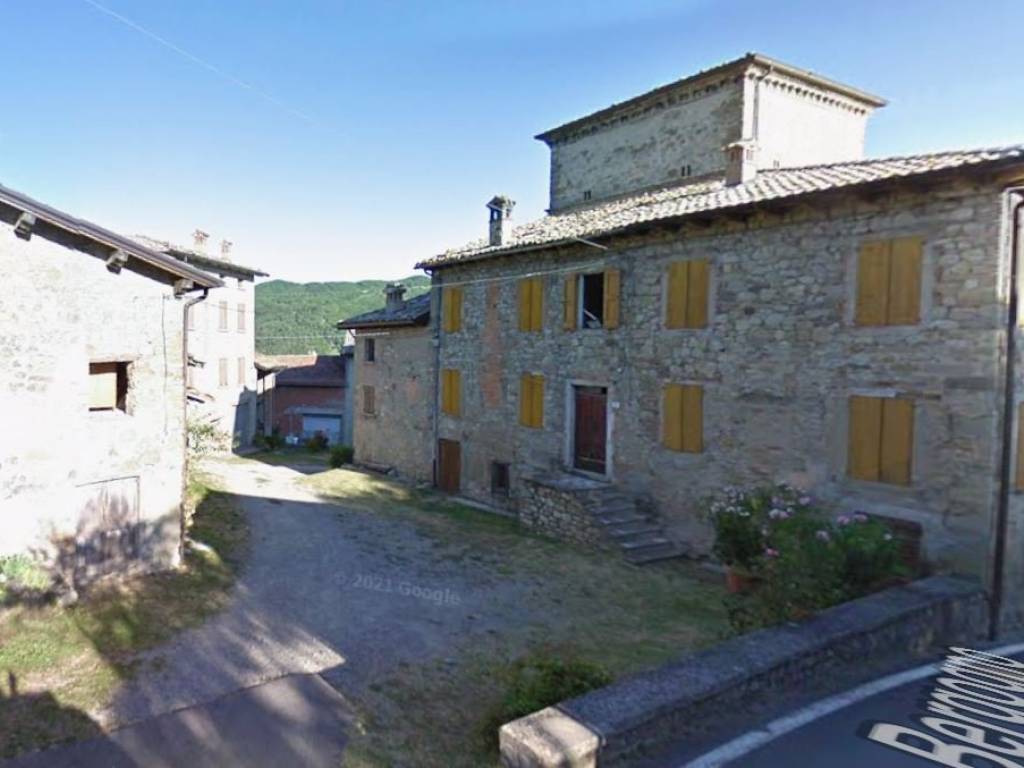 casa indipendente in vendita a Casina in zona Bergogno